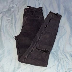 Zara High Rise Ripped Skinny Jean